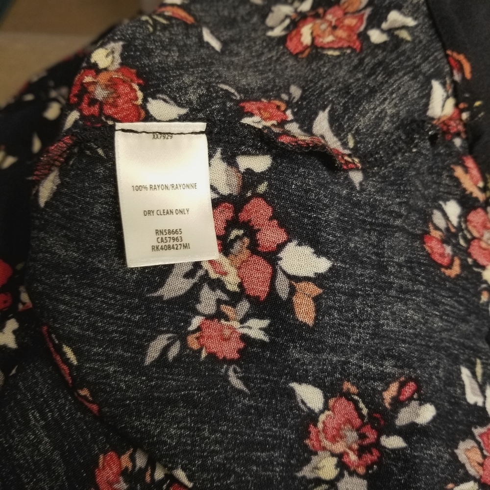 Susina Navy Floral Smock Waist Skirt - Picture 3 of 3
